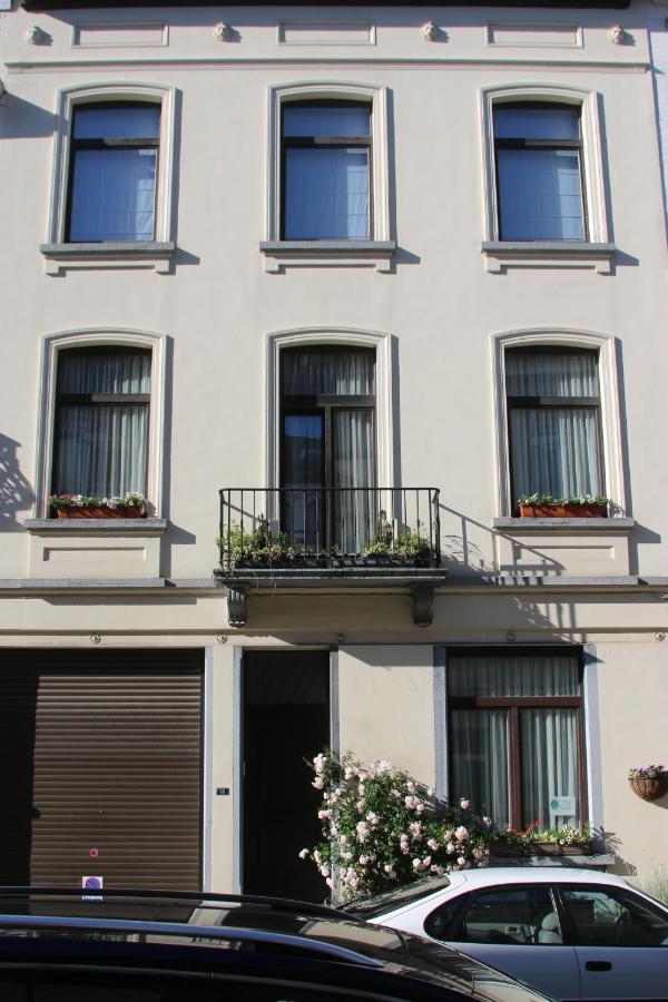 B&B Les Iris Brüssel Exterior foto